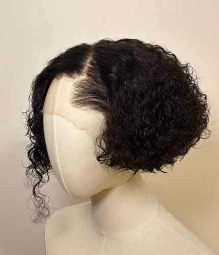 Bob wig pixie cut 8 pouces  Hd lace 13x4 Lagos hairline